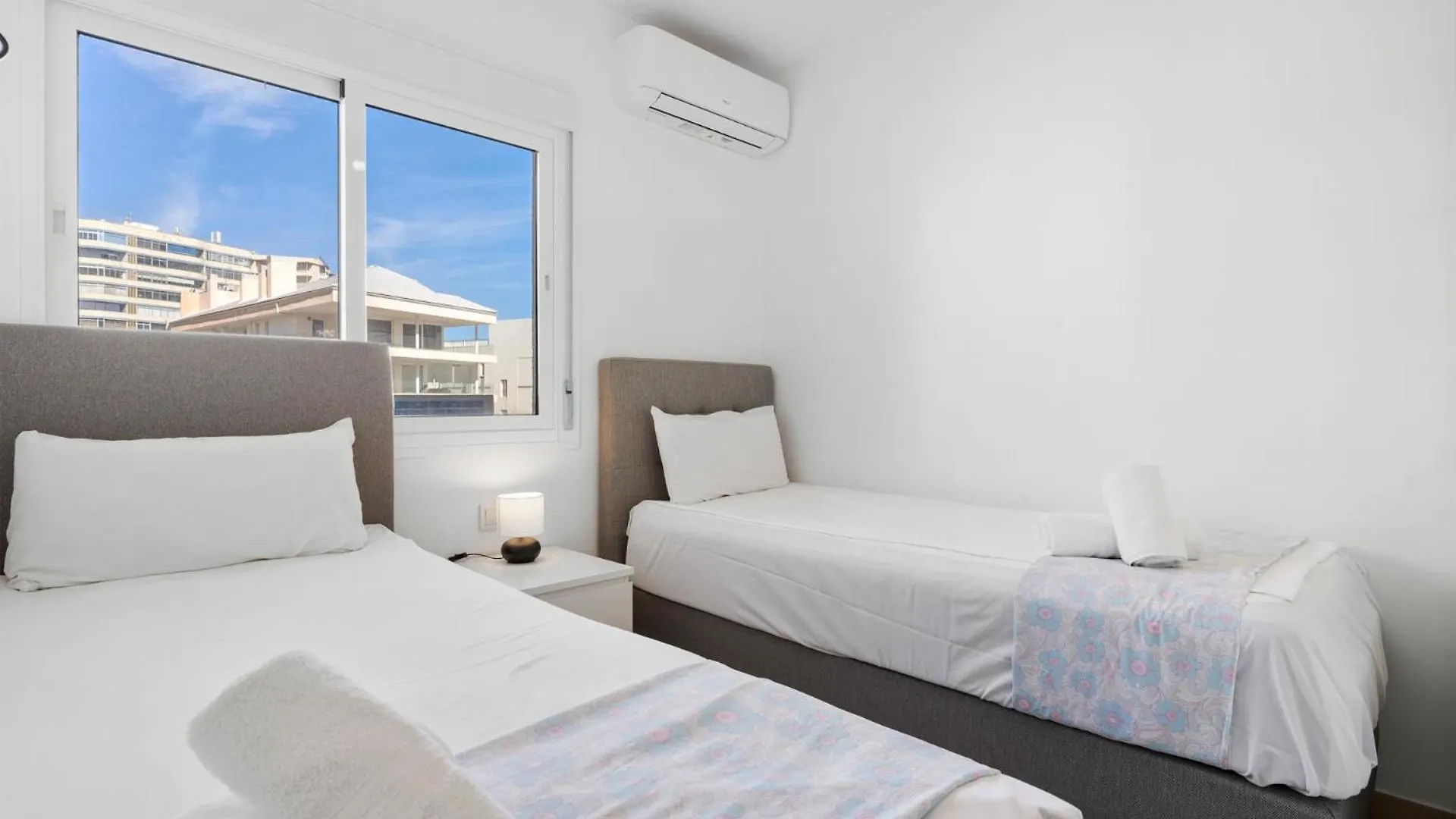 Colina Blanca Family Apartment With Pool By Costarentals - Ref 23 Fuengirola