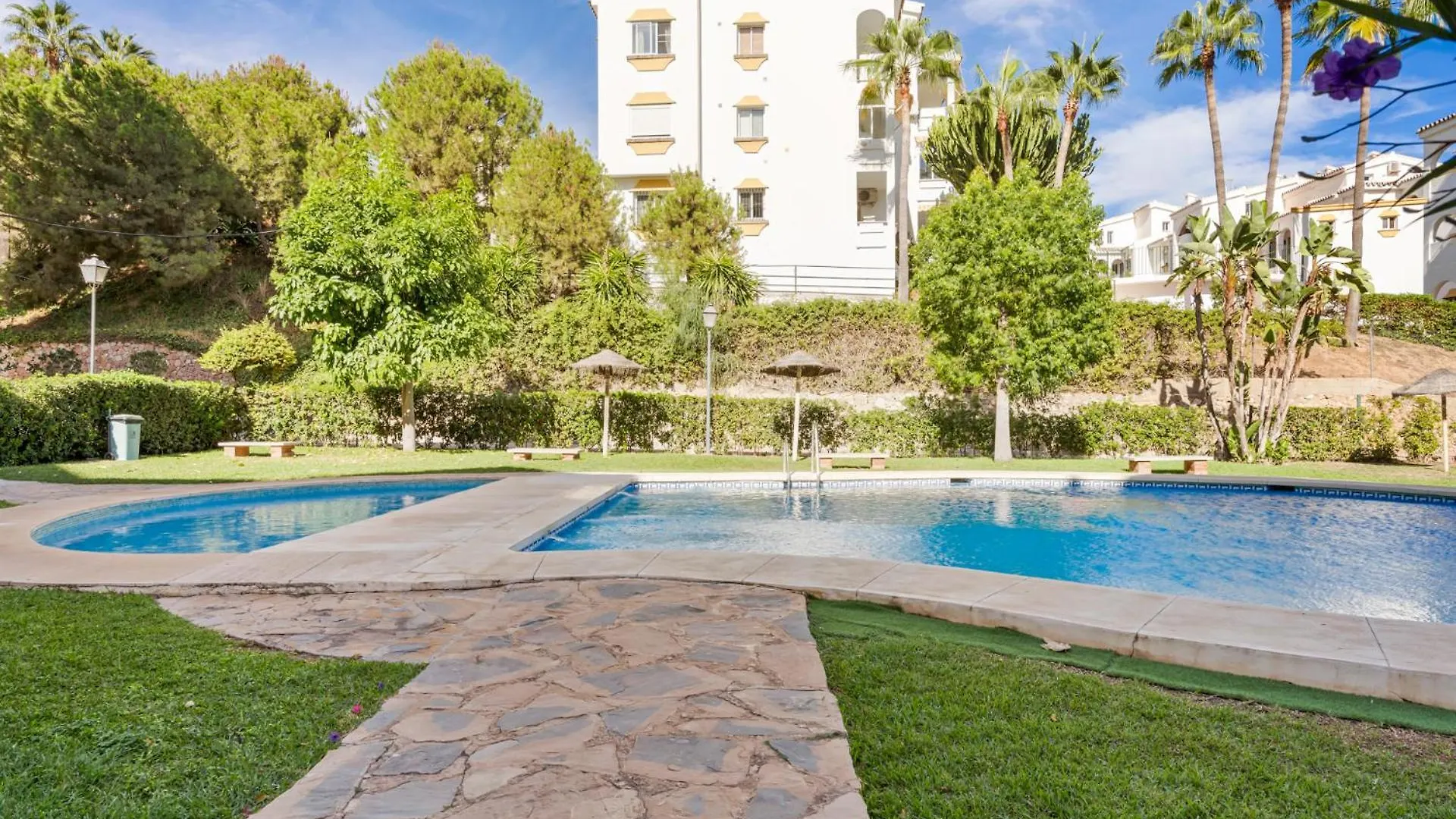 Colina Blanca Family Apartment With Pool By Costarentals - Ref 23 Fuengirola